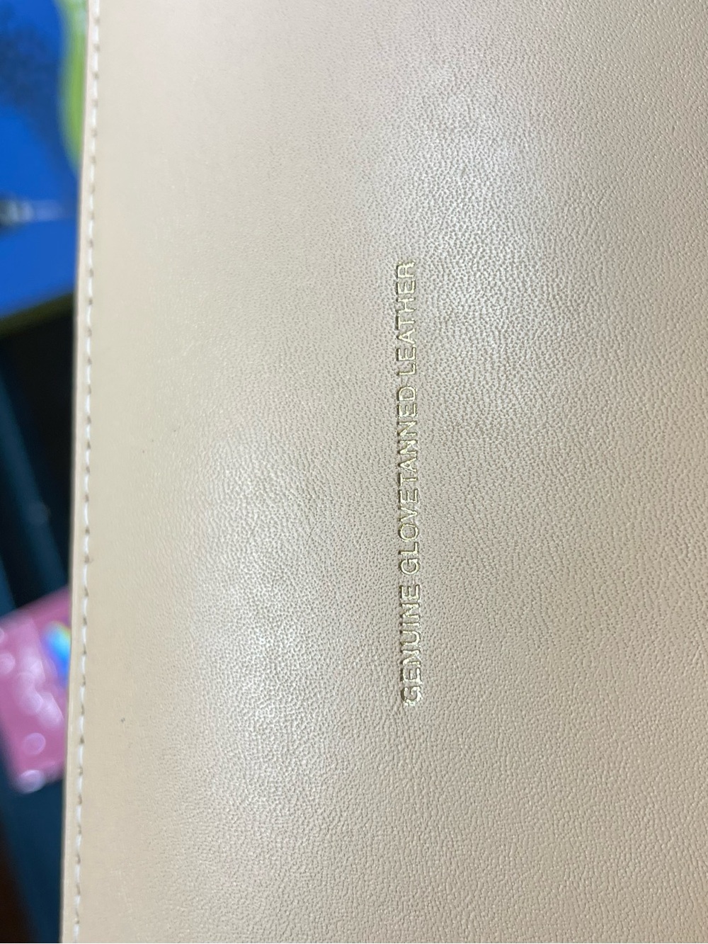 Coach Cream Leather Shoulder Bag with Metallic Link Trim - Picture 3 of 10